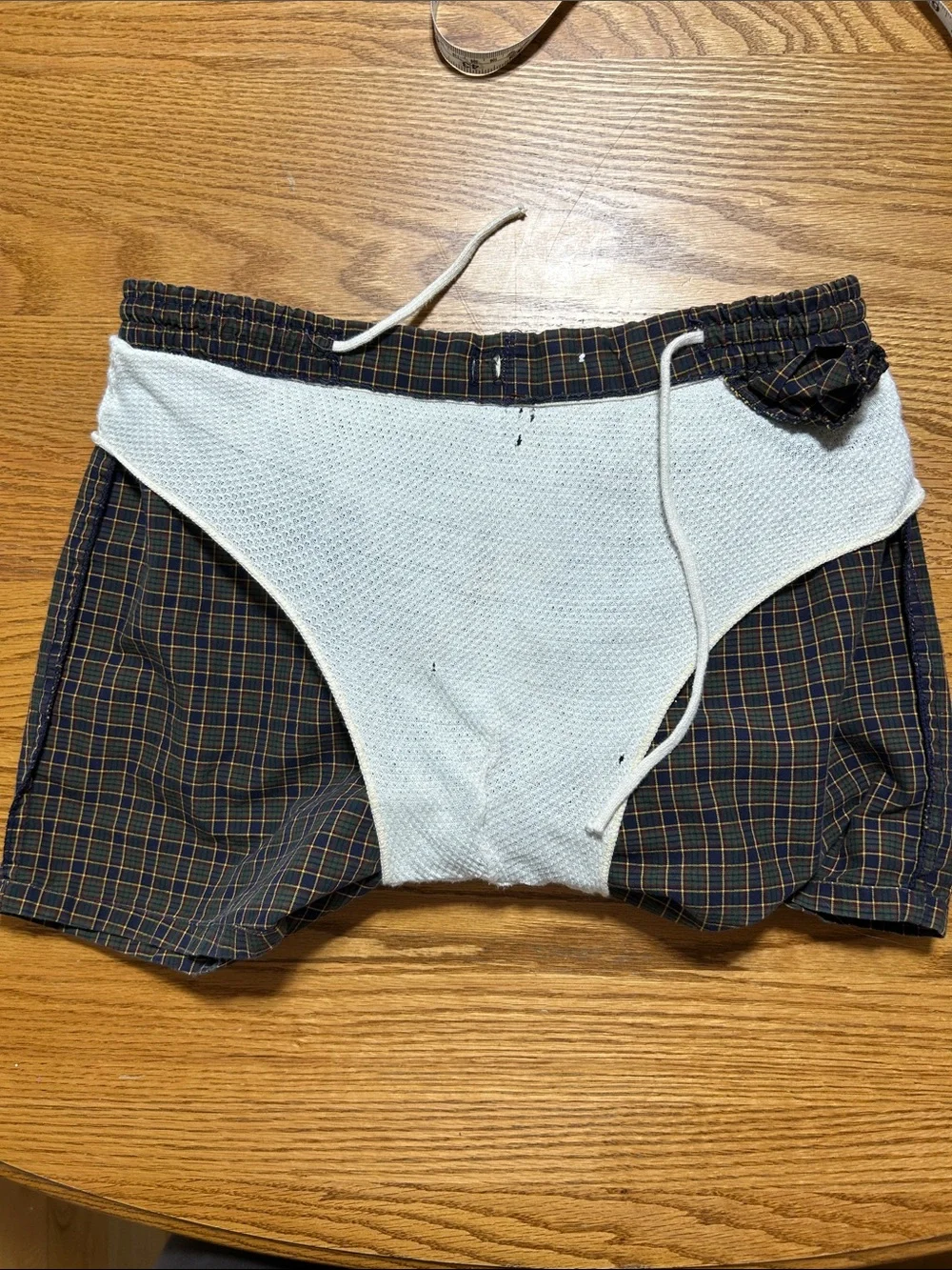 Jantzen Navy Plaid Elastic Waist Shorts with White Drawstring